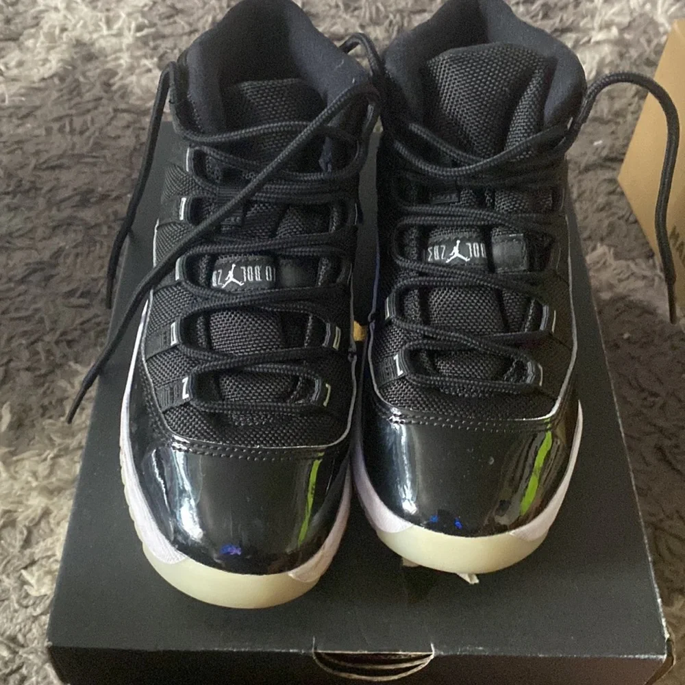 Shoes - Picture 2 of 2